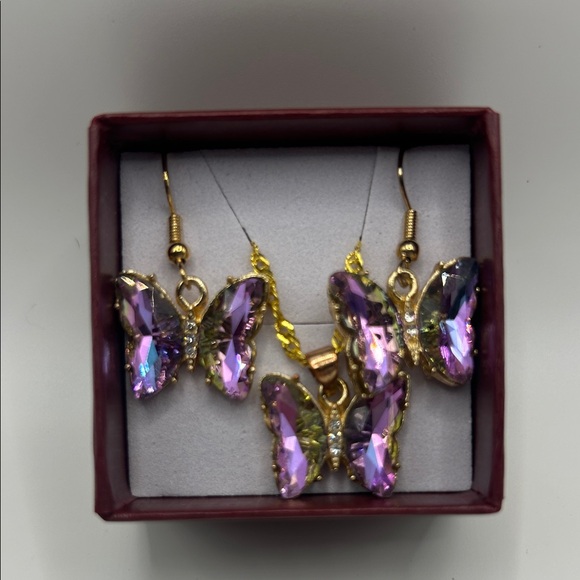 Chic Mystic Topaz Butterfly Earring & Necklace Set - Picture 6 of 6
